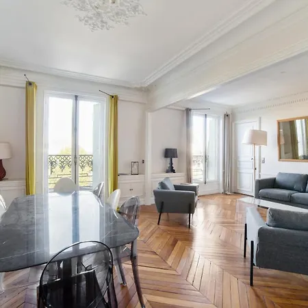 Apart Otel Saint Michel 4 *